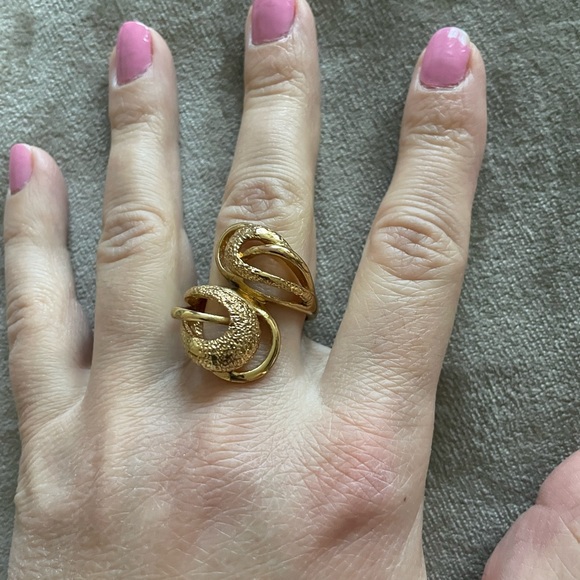 Ring - Picture 5 of 6